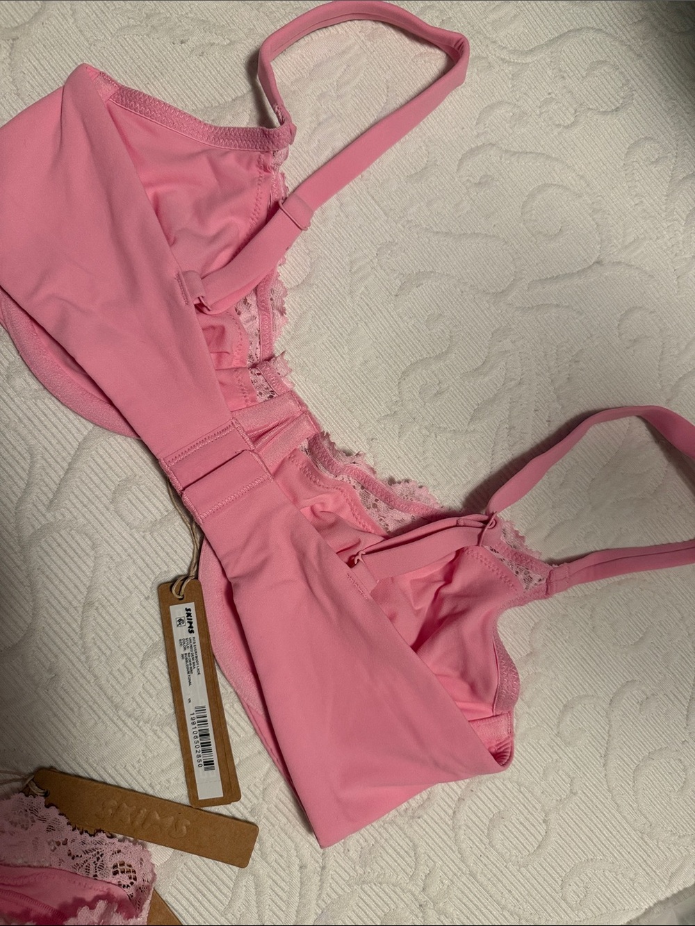 SKIMS fit everybody lace unlined Demi bra and lace dipped thong. NWT 36D and Med - Picture 7 of 8